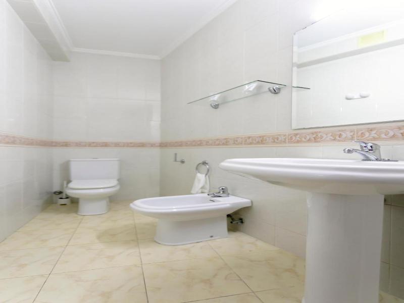 Hotel Amv Rica Ferrol image