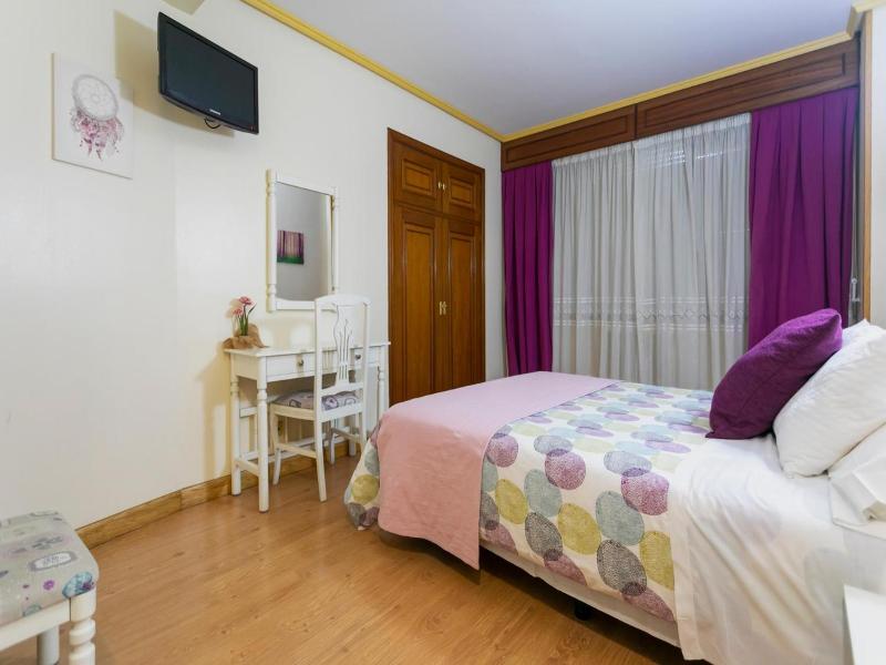 Hotel Amv Rica Ferrol image