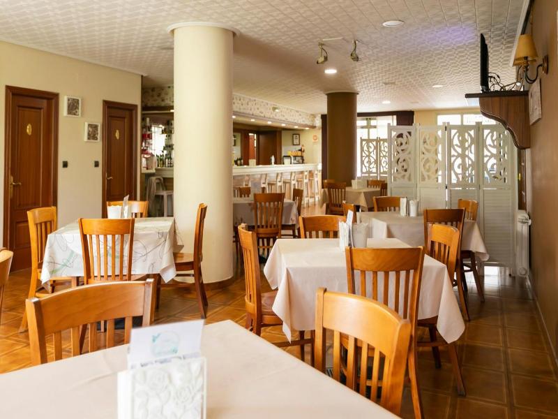 Hotel Amv Rica Ferrol image