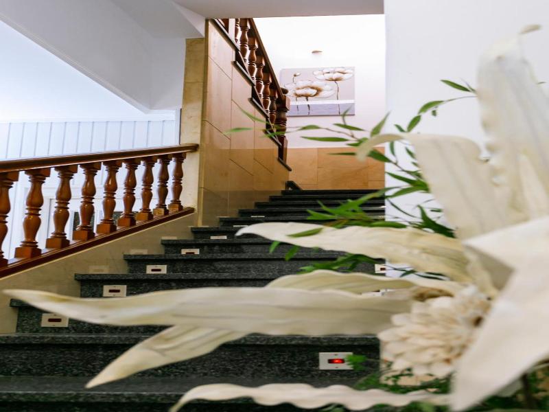 Hotel Amv Rica Ferrol image