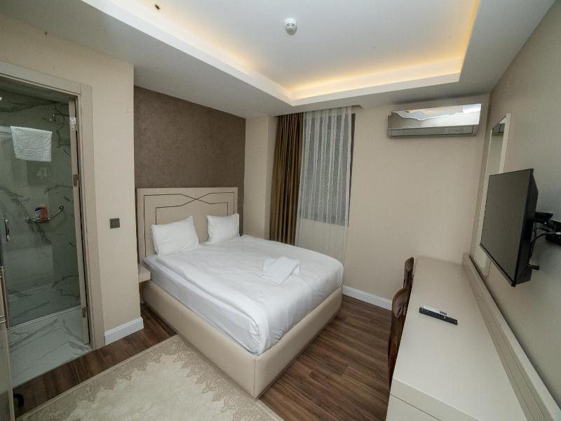 The Charm Hotel Old City image