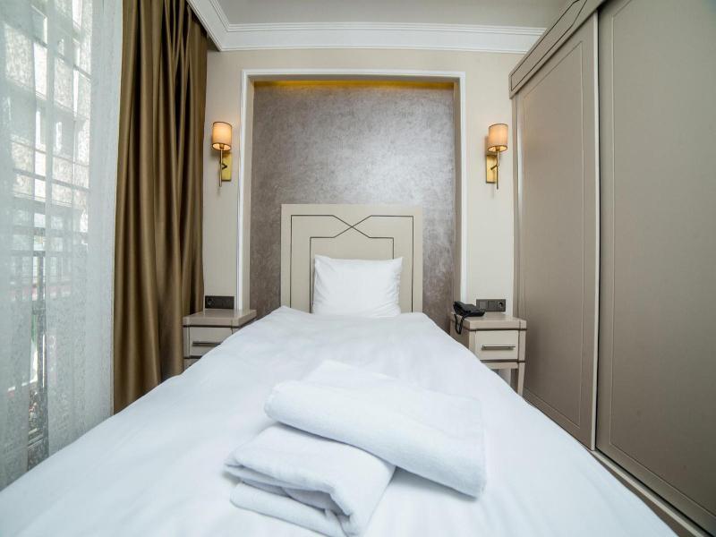 The Charm Hotel Old City image