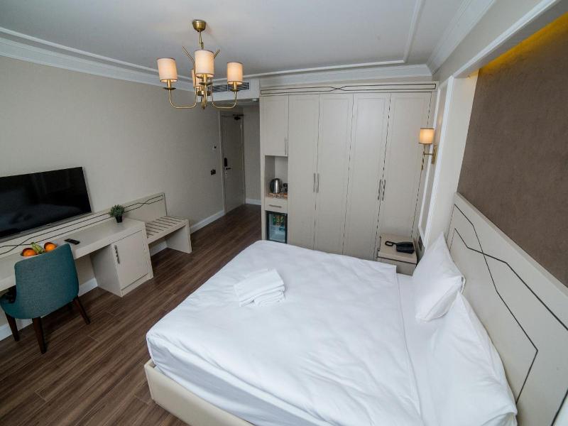The Charm Hotel Old City image