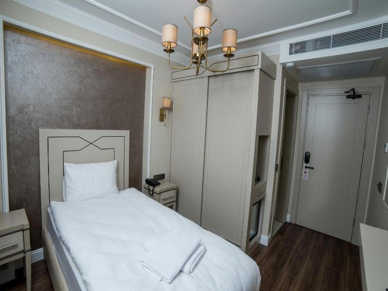 The Charm Hotel Old City image
