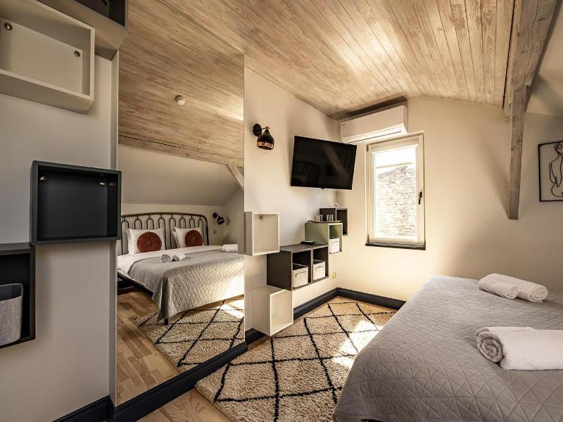More Hotel image