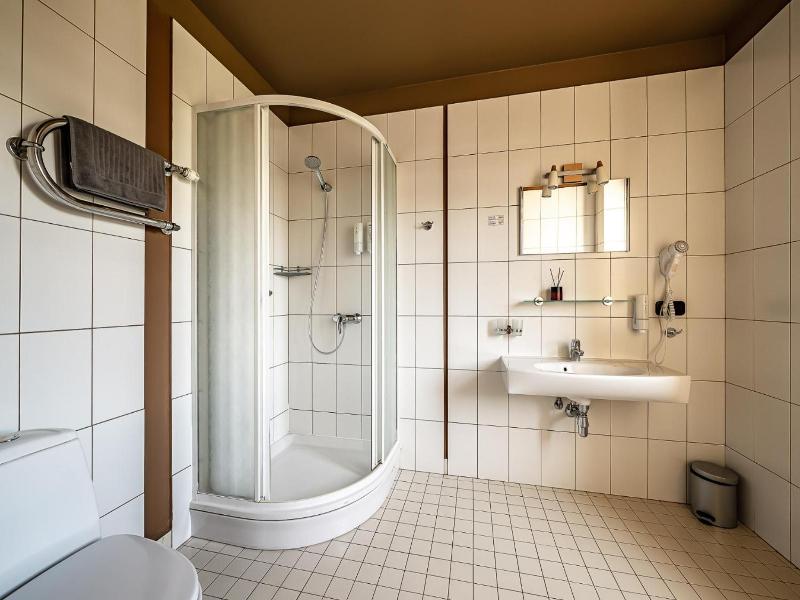 More Hotel image