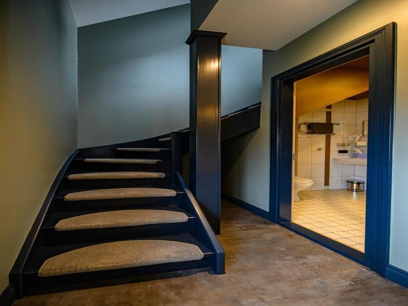 More Hotel image