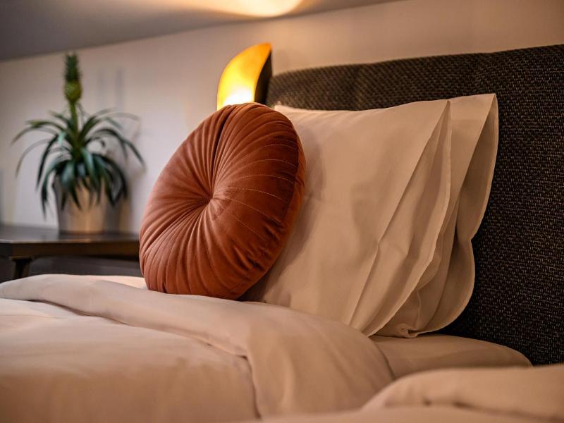 More Hotel image