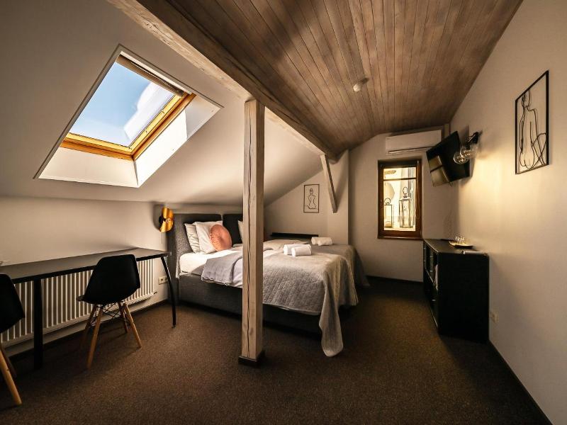 More Hotel image