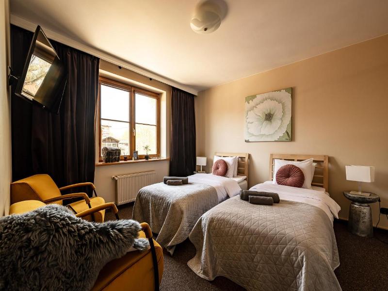 More Hotel image