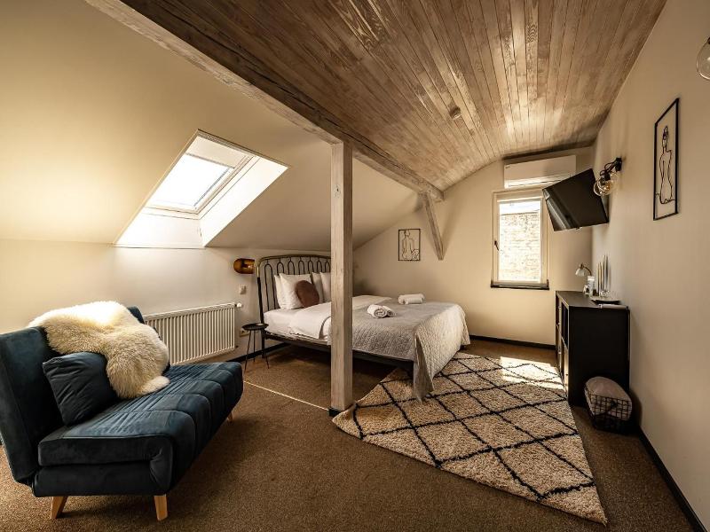 More Hotel image