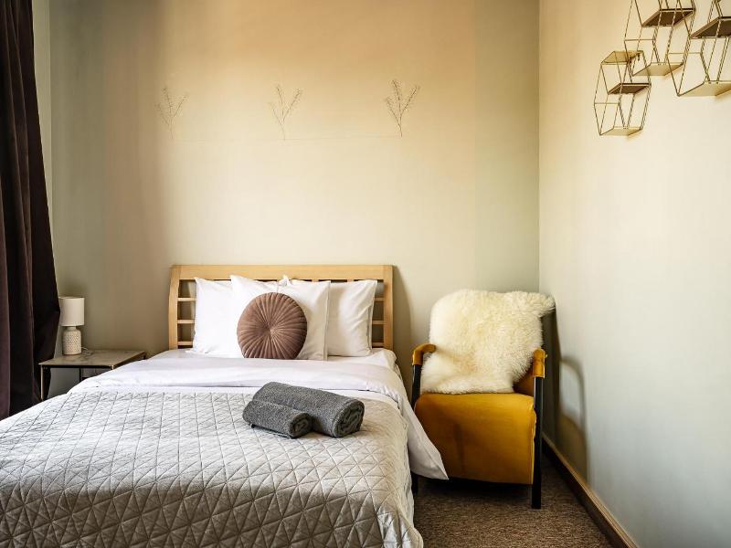 More Hotel image