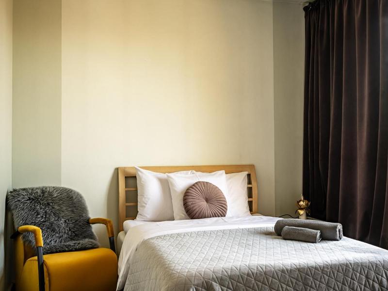 More Hotel image