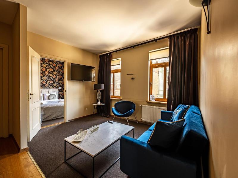 More Hotel image