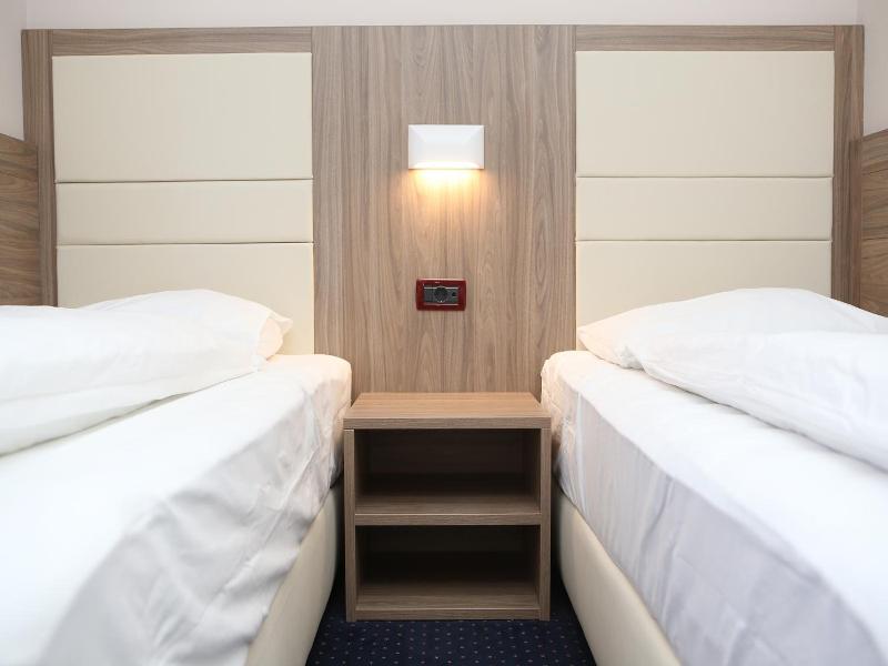 Hotel Ana image