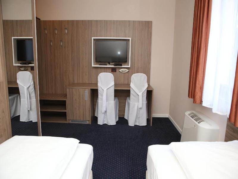 Hotel Ana image