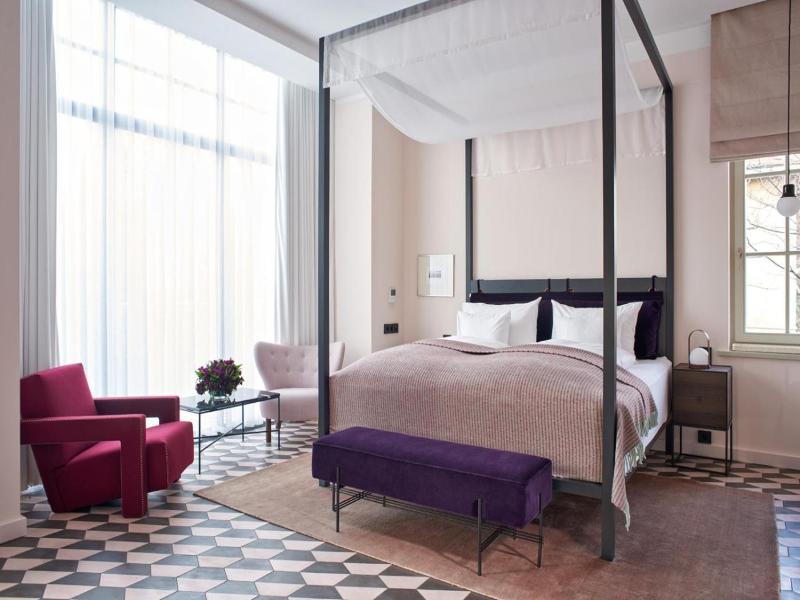 Bagatelle Gardenhouse image