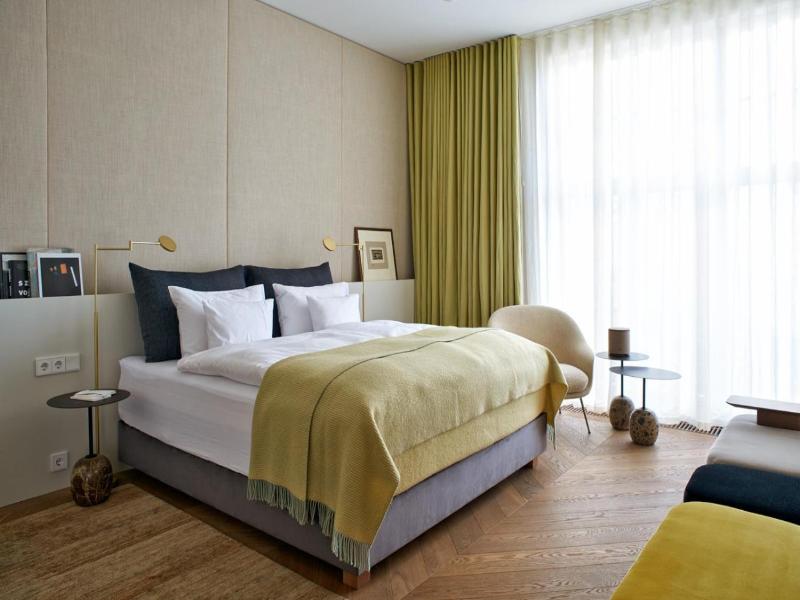 Bagatelle Gardenhouse image