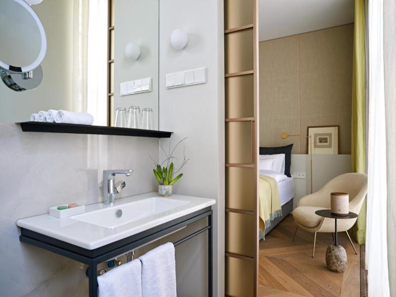 Bagatelle Gardenhouse image