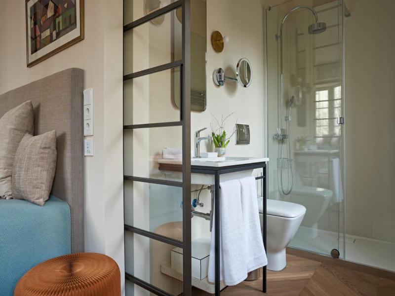 Bagatelle Gardenhouse image