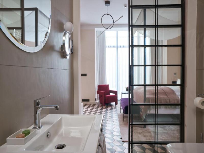 Bagatelle Gardenhouse image