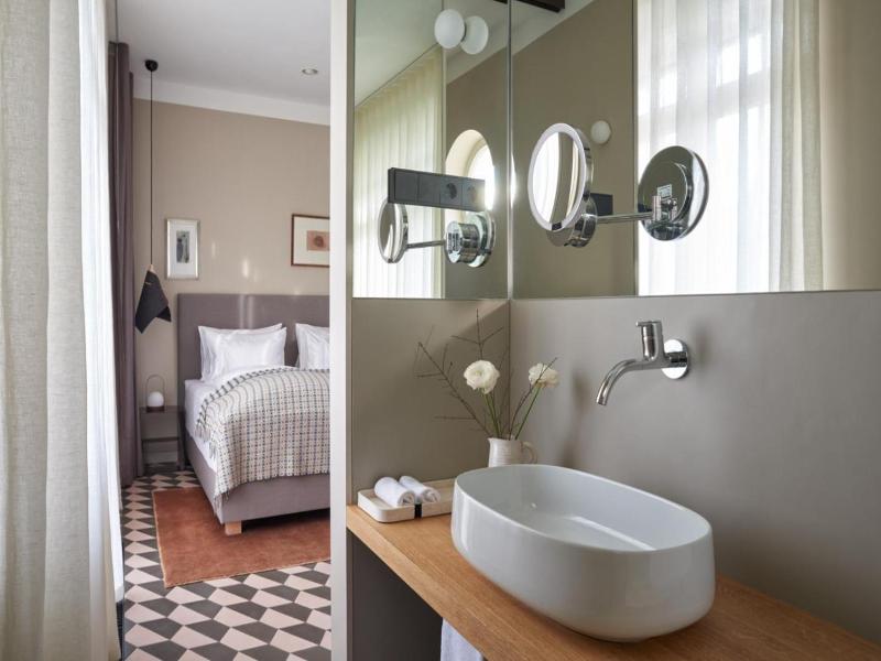 Bagatelle Gardenhouse image