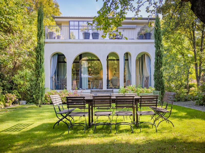 Bagatelle Gardenhouse image