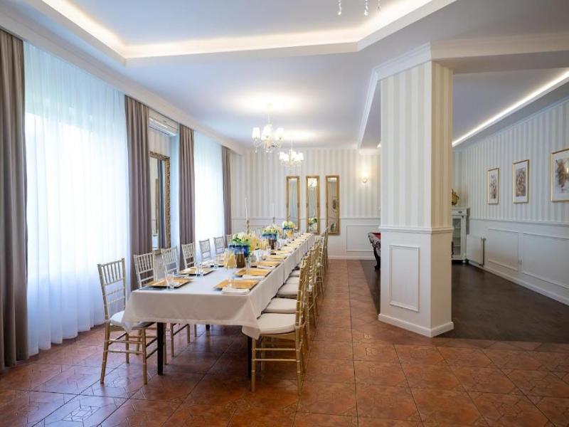 Hotel Lord D Obica image
