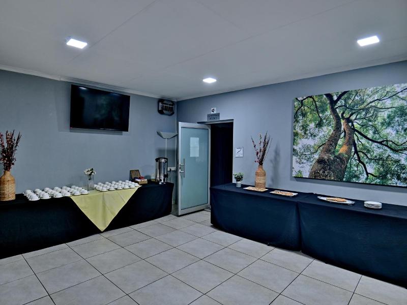Bon Hotel Rustenburg image