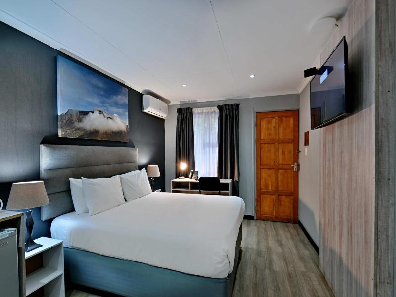Bon Hotel Rustenburg image