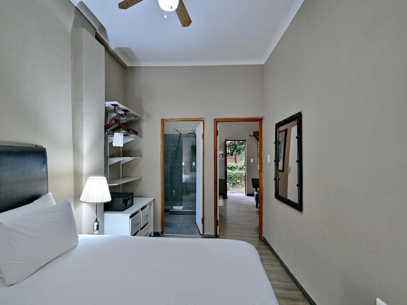 Bon Hotel Rustenburg image