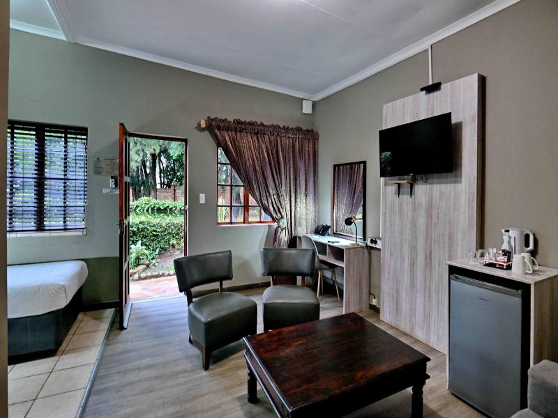 Bon Hotel Rustenburg image