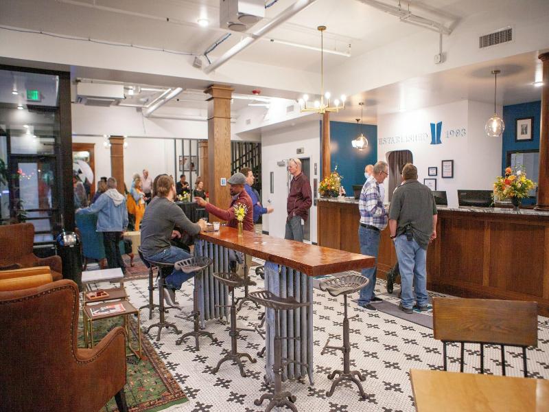 11th Avenue Hostel