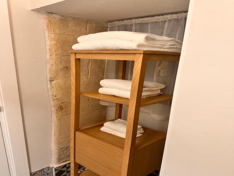 Sisters Residence image