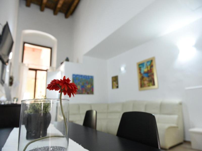 Sisters Residence image