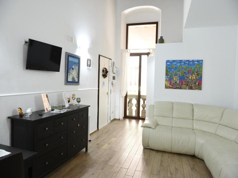 Sisters Residence image