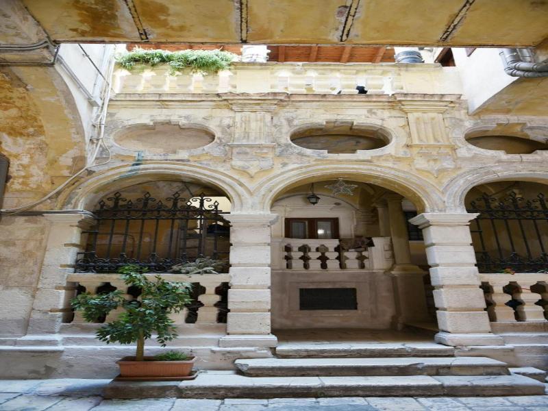 Sisters Residence image