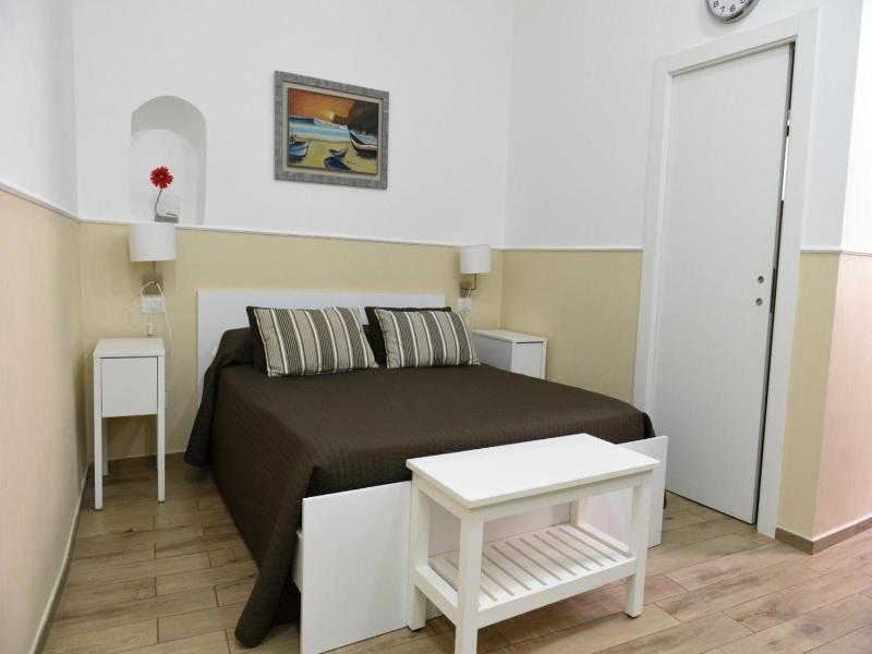 Sisters Residence image