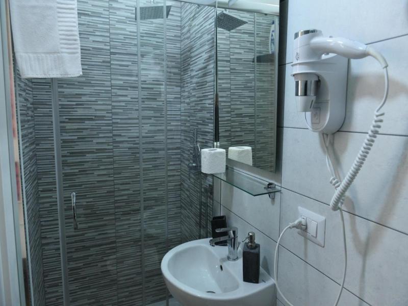 Sisters Residence image