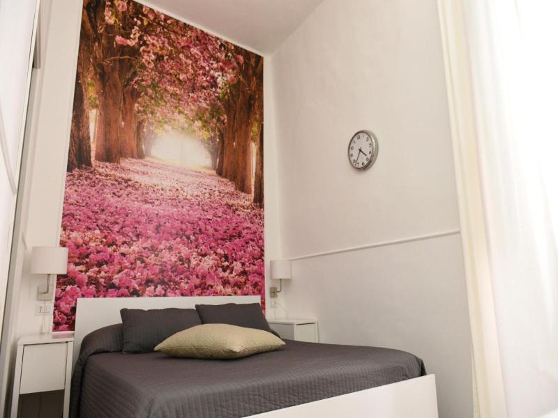 Sisters Residence image
