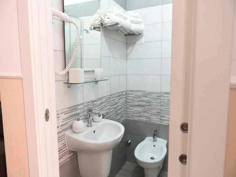 Sisters Residence image