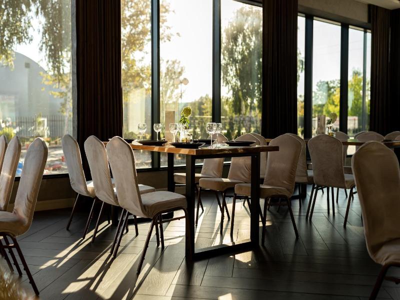 Hotel Promenada Biznes Wypoczynek image