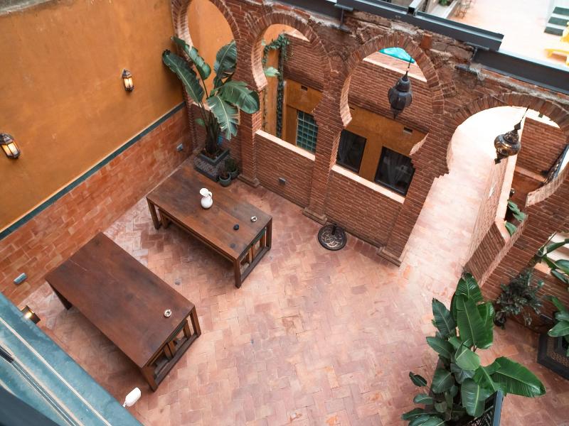 Hotel Lincoln Lounge image