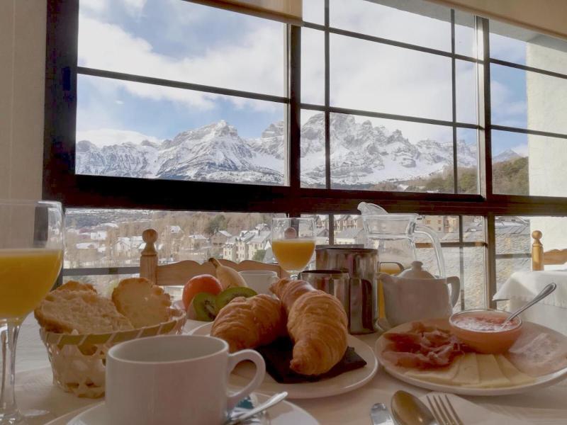 Hotel Mariana image
