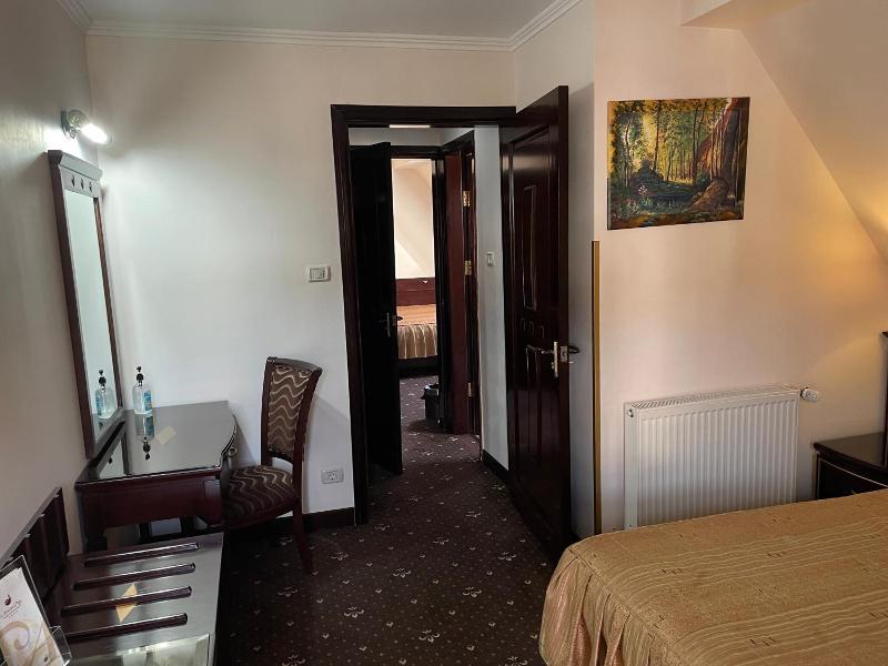 Hotel Arca Lui Noe image
