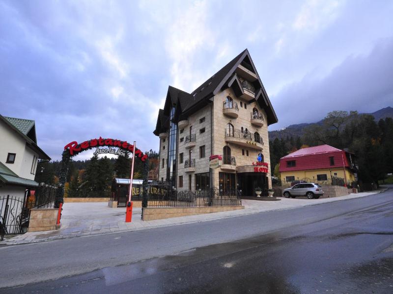 Hotel Arca Lui Noe image