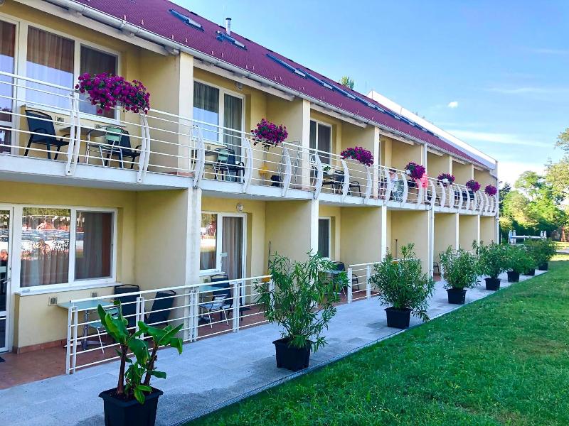 Het Vezer Apartmanhotel image