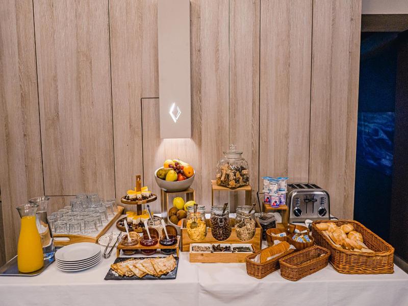Caro Boutique Hotel image