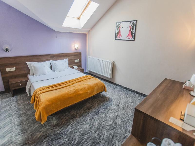 Caro Boutique Hotel image