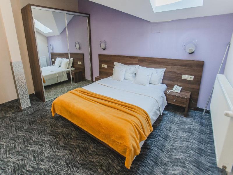 Caro Boutique Hotel image